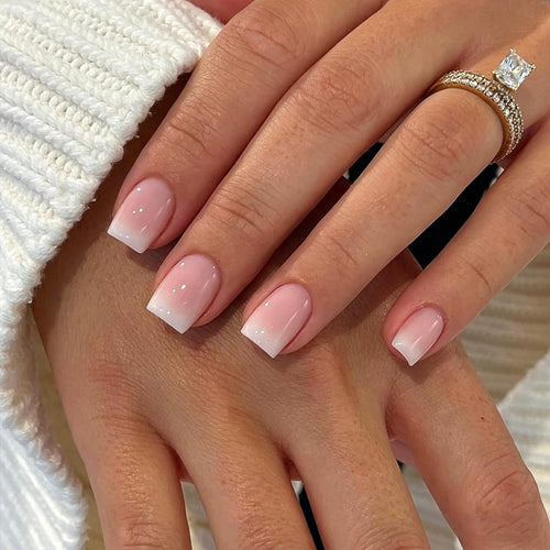 24 Stück French Tip Press on Nails Kurz, Full Cover Nägel Zum Aufdrücken, Natürlich Rosa Weiß Ombre-Acrylnägel Fake Nails Mit Nagelkleber Für Frauen Nail Art, DIY Nageldesign Alltag